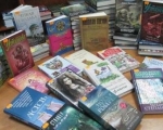 Библиотека приглашает заозерчан… Выставка новых книг