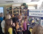 Выставка детского рисунка "Космическая эра" продолжает работу!
